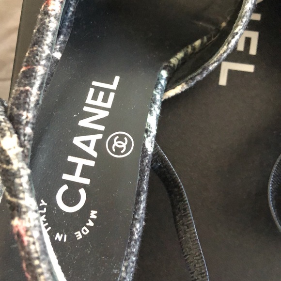 Chanel Velvet Captoe Slingback 35 5 authentic - Picture 3 of 6